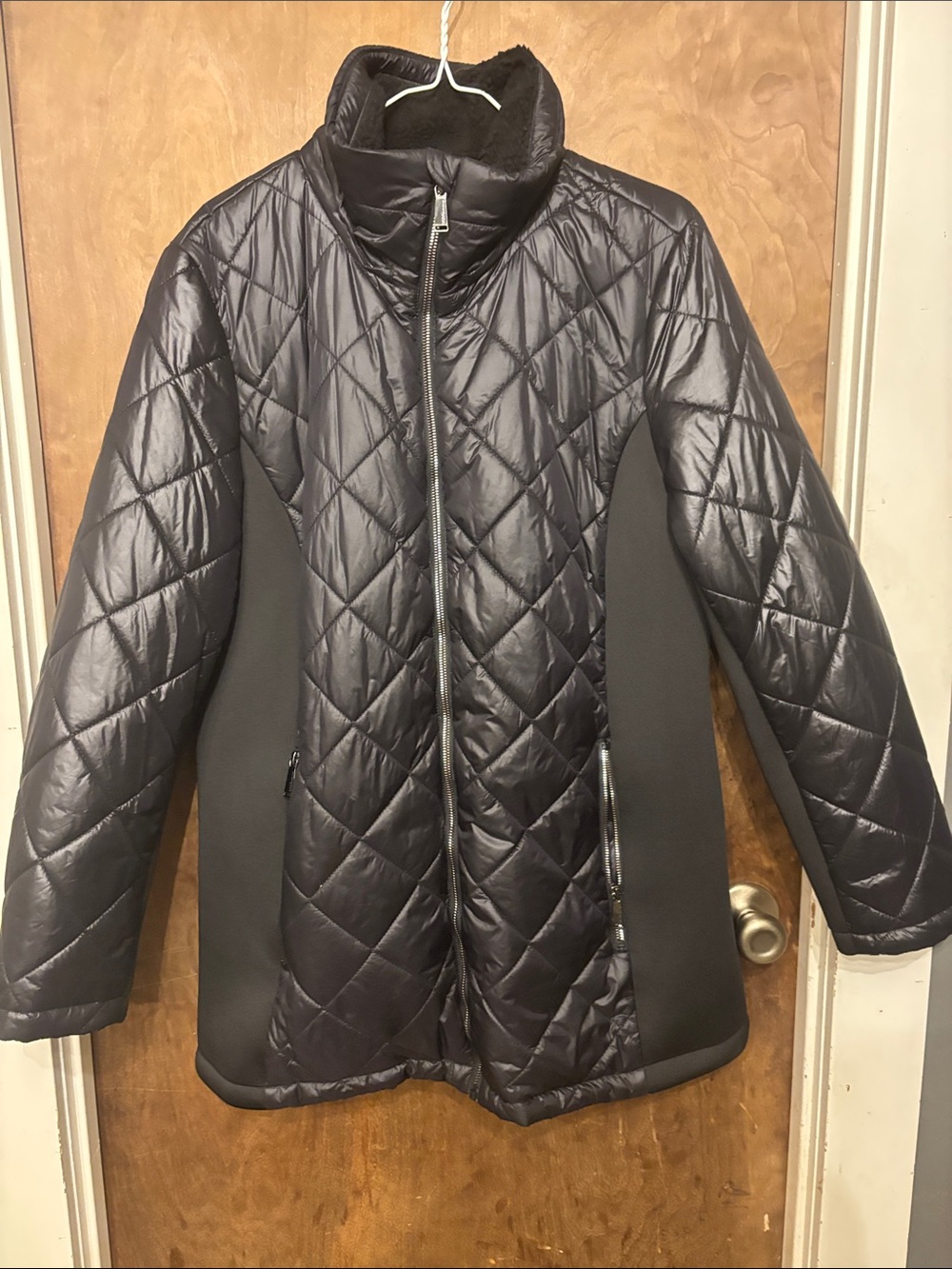 BCBGeneration Black Quilted Puffer Coat with Fleece Collar